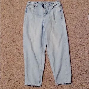 AEO Mom Jeans Size 8